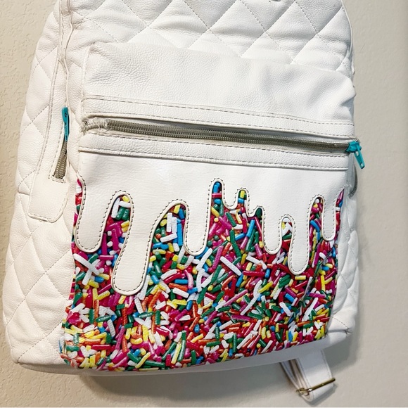 Betsey Johnson White Quilted sprinkle Drip Vegan Leather Backpack - Picture 2 of 10